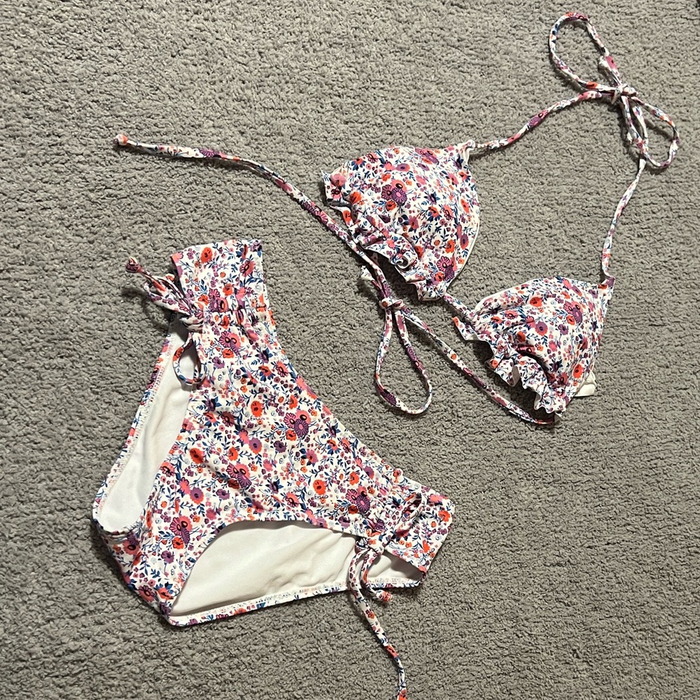 Floral Ruffle Bikini Set